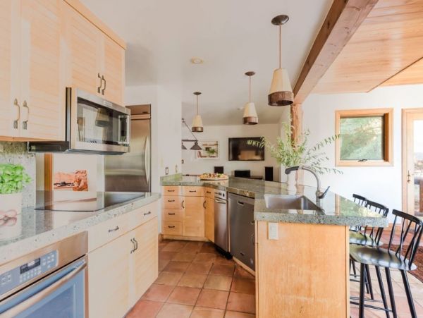 Six Bedroom Vacation Rental in Park City