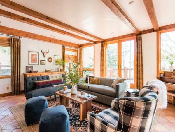 Six Bedroom Vacation Rental in Park City