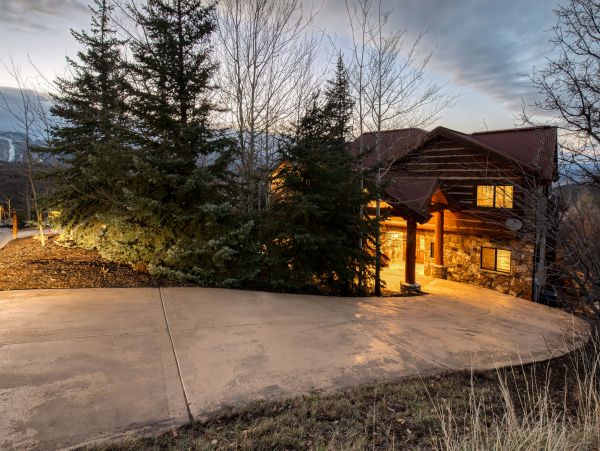 Discover the Inviting, 6-bedroom Vacation Rental in Deer Valley