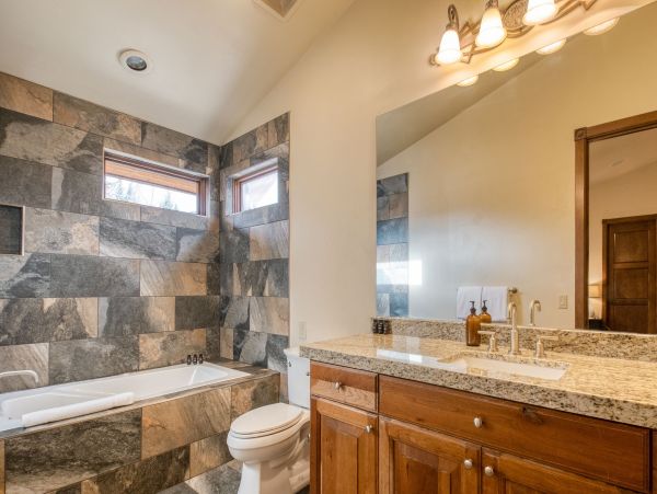 Discover the Inviting, 6-bedroom Vacation Rental in Deer Valley