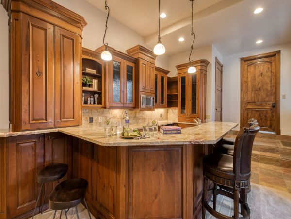 Discover the Inviting, 6-bedroom Vacation Rental in Deer Valley