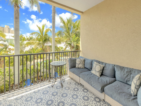 Siesta Key Vacation Rental with 8 Bedrooms Total