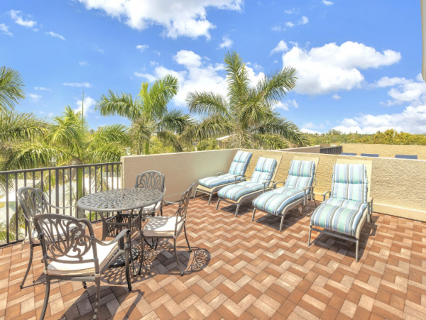 Siesta Key Vacation Rental with 8 Bedrooms Total