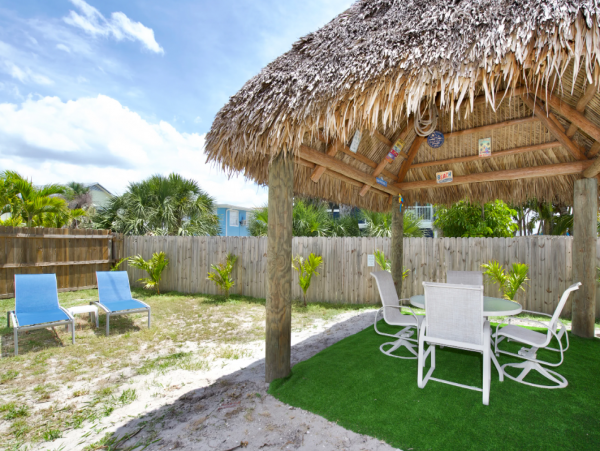 Coastal Cottage with 2 Bedrooms in Fort Myers Beach
