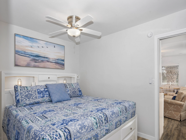 Coastal Cottage with 2 Bedrooms in Fort Myers Beach