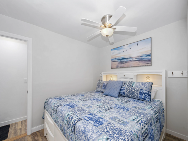 Coastal Cottage with 2 Bedrooms in Fort Myers Beach