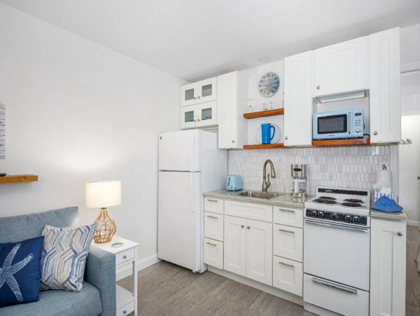 Coastal Cottage with 2 Bedrooms in Fort Myers Beach