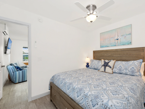 Coastal Cottage with 2 Bedrooms in Fort Myers Beach