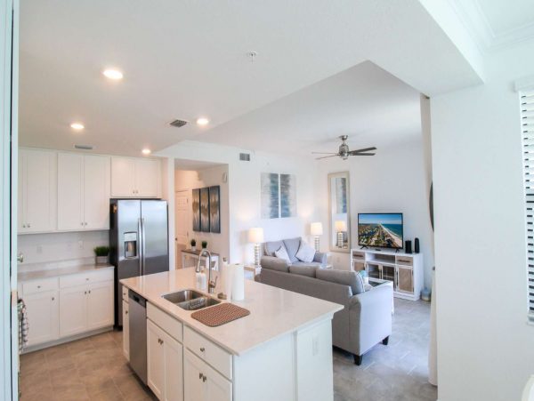 Lovely 2 Bedroom Vacation Rental with Waterfront Views