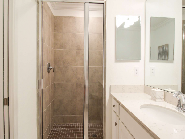 Lovely 2 Bedroom Vacation Rental with Waterfront Views