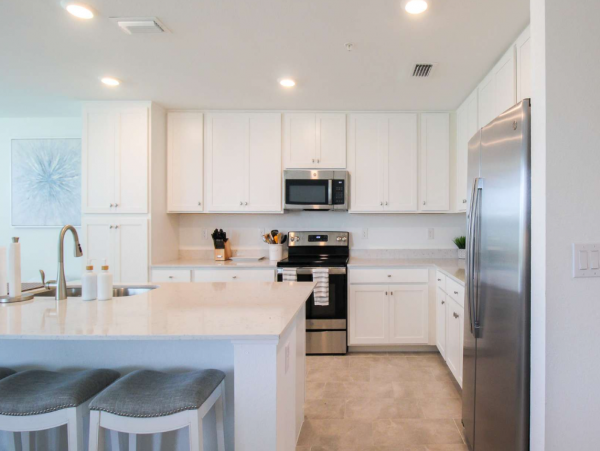 Lovely 2 Bedroom Vacation Rental with Waterfront Views