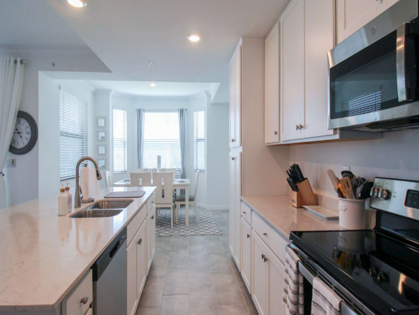 Lovely 2 Bedroom Vacation Rental with Waterfront Views