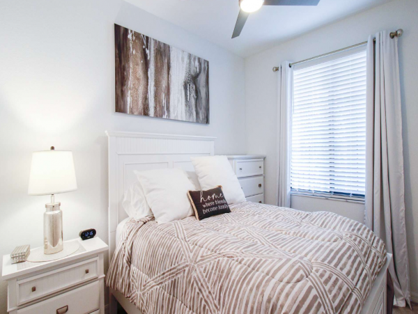 Lovely 2 Bedroom Vacation Rental with Waterfront Views