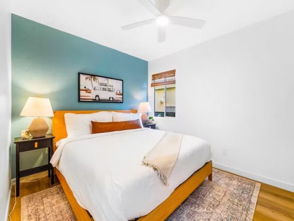 One Bedroom Waterfront Vacation Condo in Mission Beach