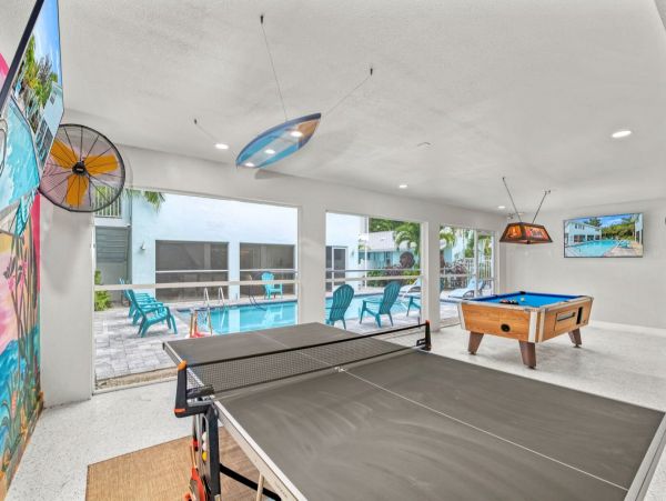 Your Idyllic Siesta Key Retreat Short Walk to Beach