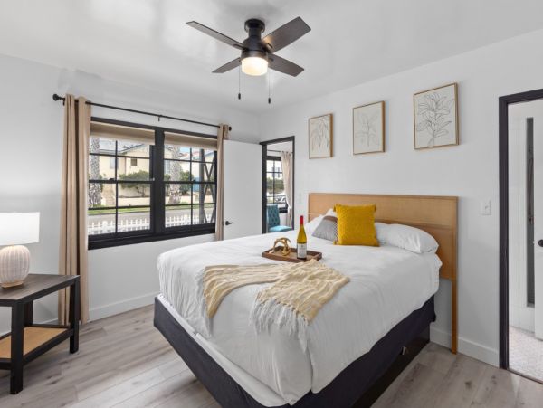 Beachfront Three Bedroom Duplex in Oceanside