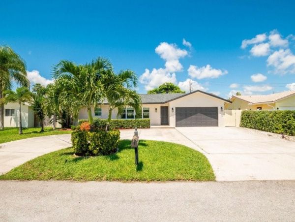 Luxurious Family-Friendly Villa Near Boca Beach - Your Perfect Getaway