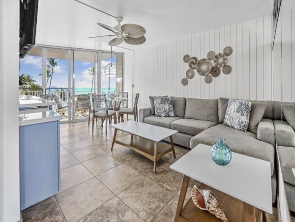 Oceanfront Vacation Condo Three Bedrooms & Ocean Views