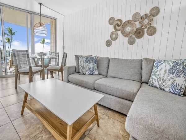 Oceanfront Vacation Condo Three Bedrooms & Ocean Views