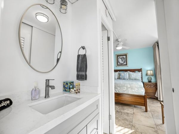 Oceanfront Vacation Condo Three Bedrooms & Ocean Views