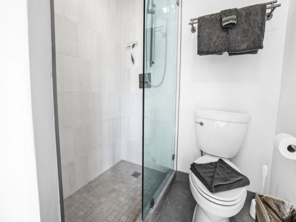 Oceanfront Vacation Condo Three Bedrooms & Ocean Views