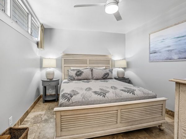 Oceanfront Vacation Condo Three Bedrooms & Ocean Views