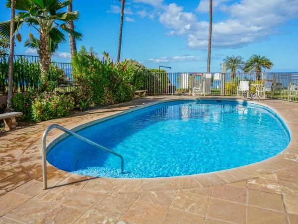 Oceanfront Vacation Condo Three Bedrooms & Ocean Views