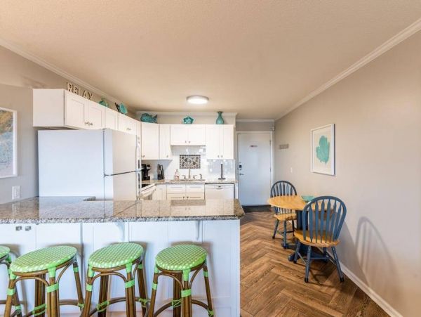 Hilton Head Two Bedroom Vacation Rental Steps to the Beach
