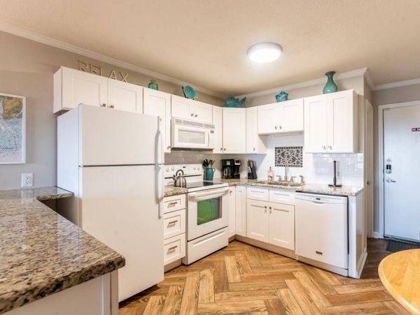 Hilton Head Two Bedroom Vacation Rental Steps to the Beach