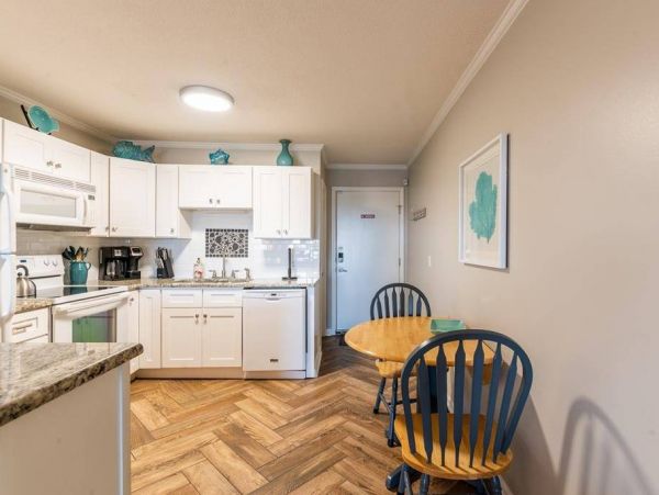 Hilton Head Two Bedroom Vacation Rental Steps to the Beach