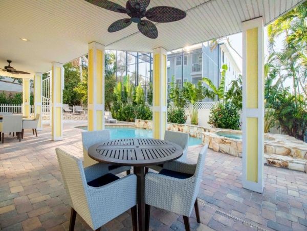 Five Bedroom Vacation Rental Stroll to the Beach in Captiva Island NEW ARRIVAL