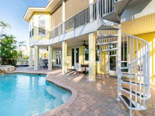 Five Bedroom Vacation Rental Stroll to the Beach in Captiva Island NEW ARRIVAL