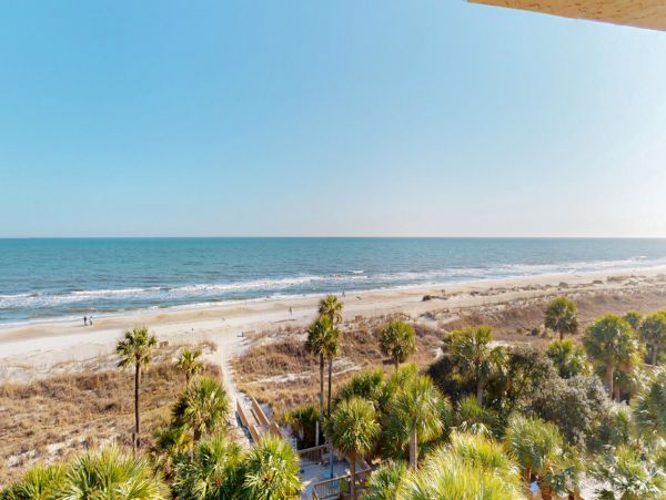 Beachfront Two Bedroom Vacation Rental in Hilton Head
