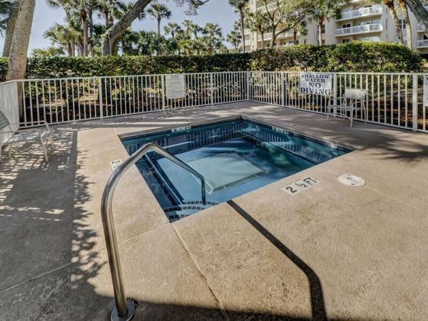 Hilton Head Vacation Condo with 2 Bedrooms & Ocean Views
