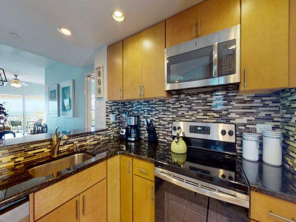 Hilton Head Vacation Condo with 2 Bedrooms & Ocean Views