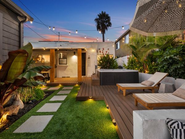 Comfort and Convenience Awaits in this San Diego Rental