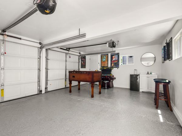 Comfort and Convenience Awaits in this San Diego Rental