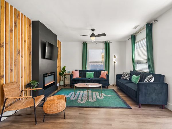 Comfort and Convenience Awaits in this San Diego Rental