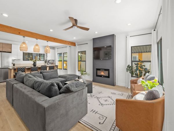 Comfort and Convenience Awaits in this San Diego Rental