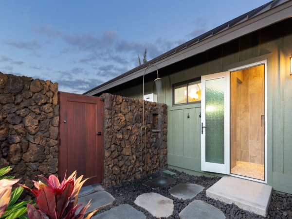 Elegant Vacation Rental with 4 Bedrooms, Private Pool & Spa