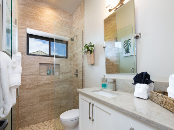 Elegant Vacation Rental with 4 Bedrooms, Private Pool & Spa