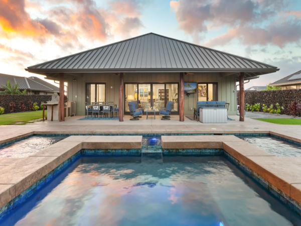 Elegant Vacation Rental with 4 Bedrooms, Private Pool & Spa