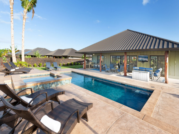Elegant Vacation Rental with 4 Bedrooms, Private Pool & Spa