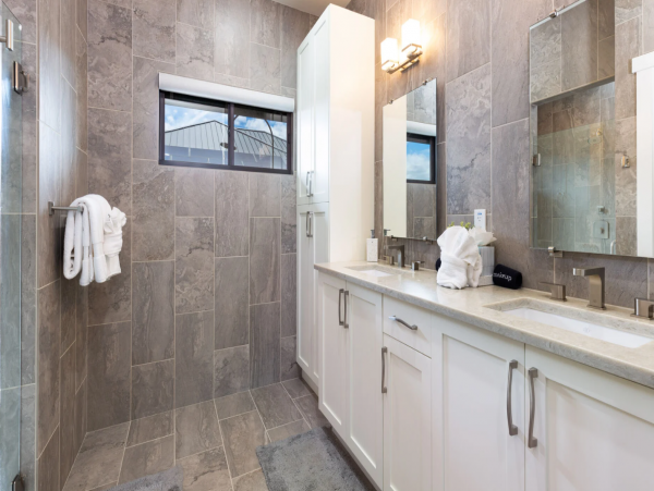 Elegant Vacation Rental with 4 Bedrooms, Private Pool & Spa