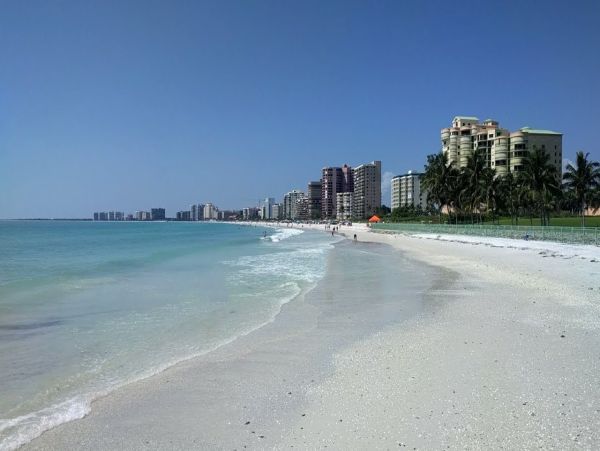 Luxury Beachfront Condo 2 Bedroom
