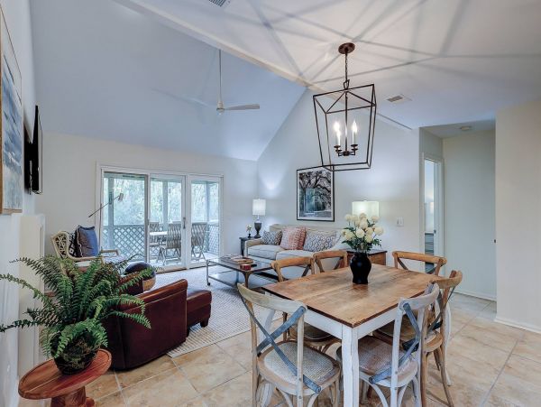 Cozy Vacation Rental with 3 Bedrooms & Great Amenities