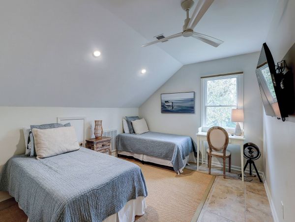 Cozy Vacation Rental with 3 Bedrooms & Great Amenities