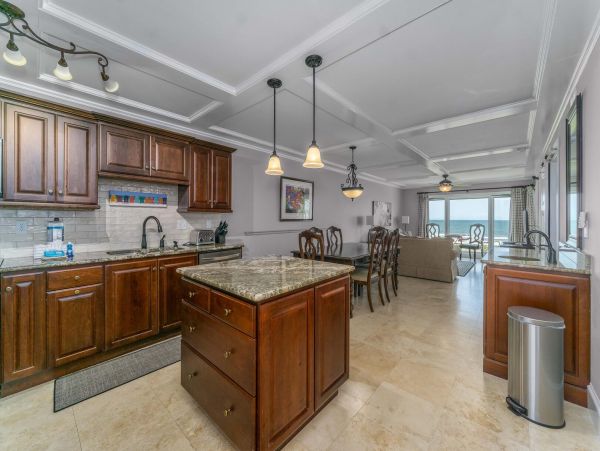 Oceanfront Vacation Condo on the 4th Floor
