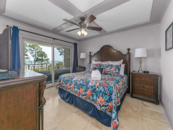 Oceanfront Vacation Condo on the 4th Floor