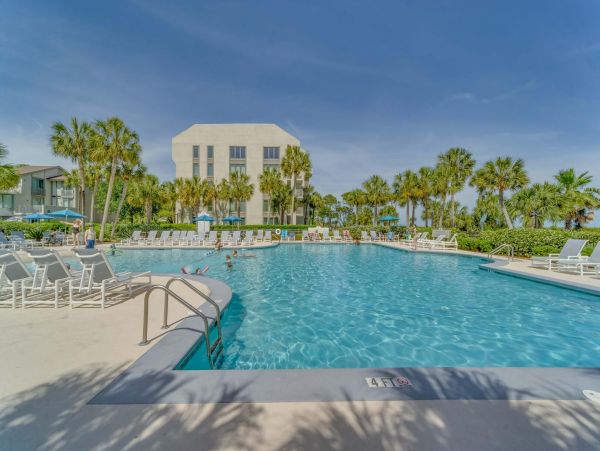 Oceanfront Vacation Condo on the 4th Floor